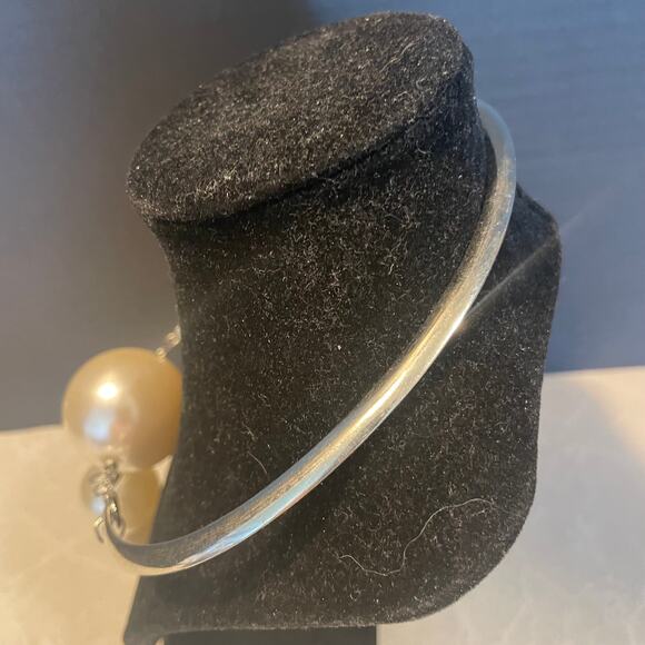 Women's Statement necklace large imitation faux pearls Iron curved silver chain - Picture 4 of 8